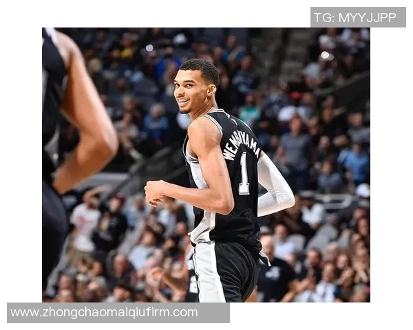 媒体人分析马刺外线失准文班失误合理科内特双塔组合效果显著 媒体人分析马刺外线失准文班失误合理科内特双塔组合效果显著