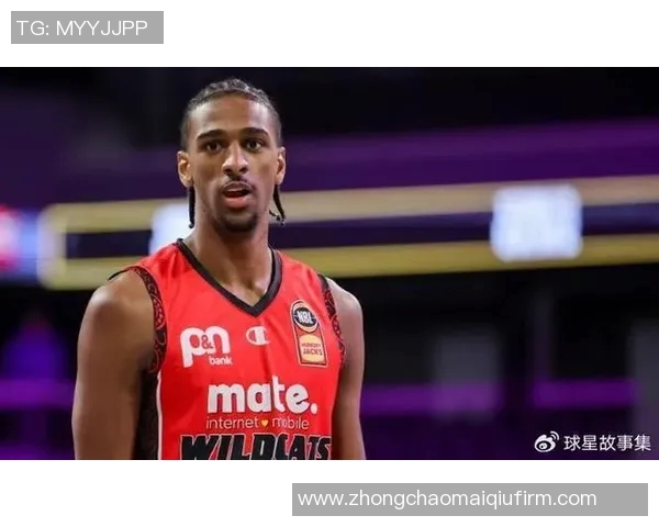 锡安赤膊上身展现惊人天赋NBL社媒热议他的强壮体魄与运动能力