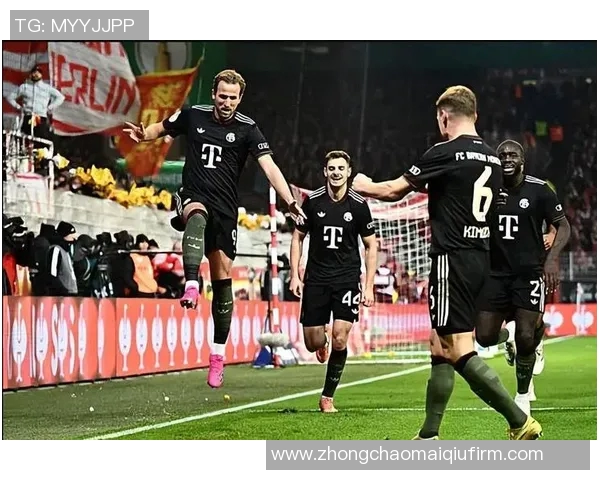 拜仁慕尼黑德甲13轮狂揽37分创历史进球纪录展现统治力