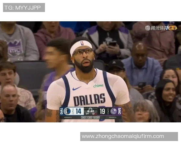 浓眉指出球队缺乏纯控卫导致进攻迟缓对手全场盯防影响发挥