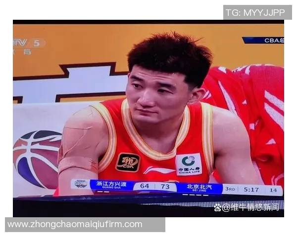 豪泽三分球表现出色感受良好每次出手都充满信心展现最佳状态